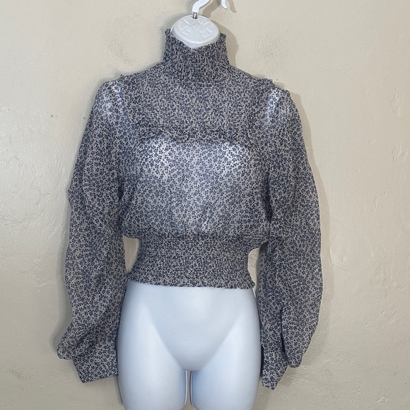 H&M Tops - H&M Black and White Floral Blouse